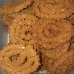 A picture of Chakri from rice flour..