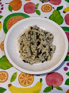 Una foto de Arroz pilaf con verduras y majada de ajo y perejil