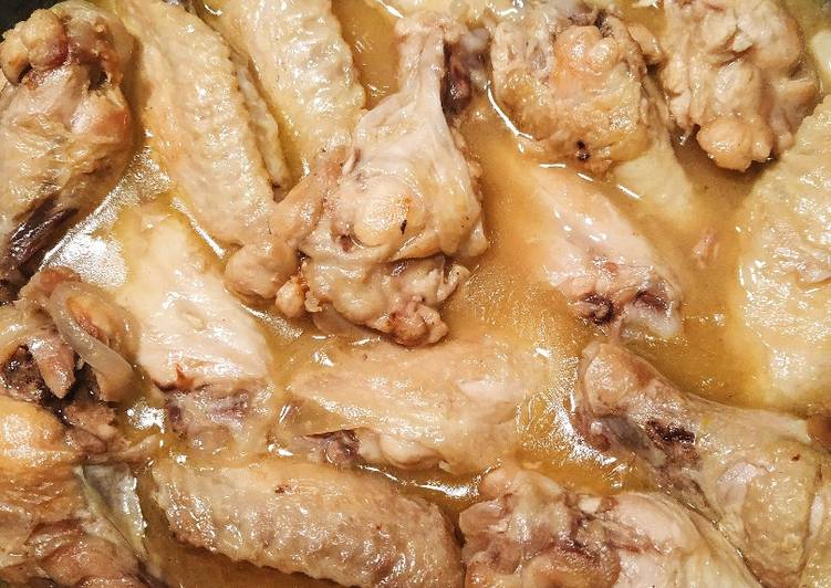 Alitas de pollo al ajillo