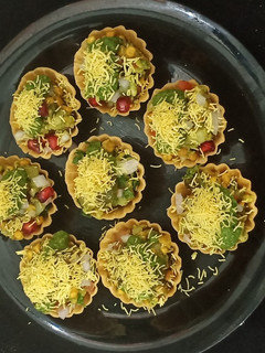 બાસ્કેટ ચાટ(Basket Chaat Recipe in Gujarati) રેસીપી મુખ્ય ફોટો