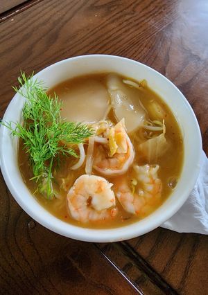 Hình của món Bánh canh phồng tôm kim chi.