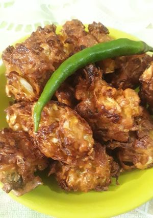 पत्ता गोभी के पकौड़े(Patta gobhi ke pakoda recipe in Hindi) रेसिपी मुख्य फोटो