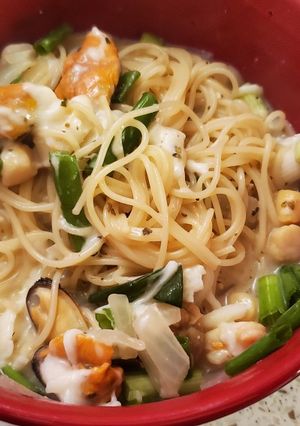 A picture of Lauren's Seafood Pastaghetti.
