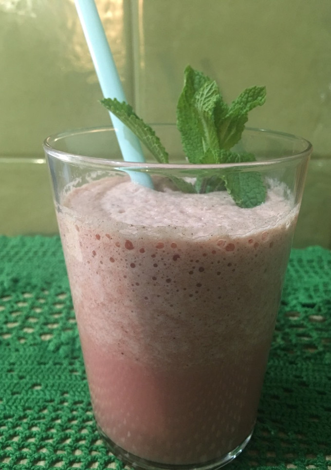Una foto de Batido de sandía 🍉