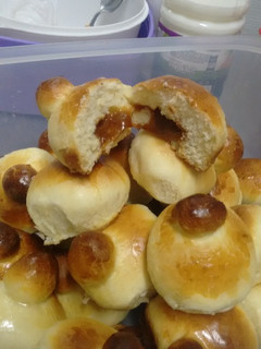 Una foto de Brioche con relleno de dulce de leche