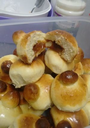 Una foto de Brioche con relleno de dulce de leche