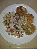 Ensalada de yuca con pechuga desmeuzada y torrejas de berenjenas