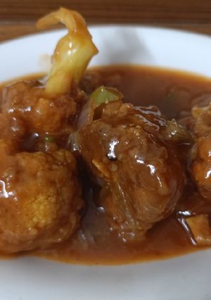 A picture of Gobhi Gravy Manchurian.