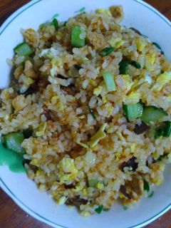 泡菜雞丁炒飯 的食譜成品照片