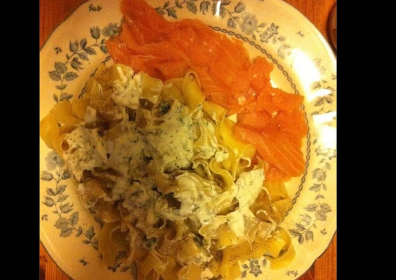 Tagliatelles fraîches sauce gorgonzola et saumon fumé