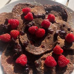 A picture of Healthy banana pancakes🫶🏻🥞🍌.