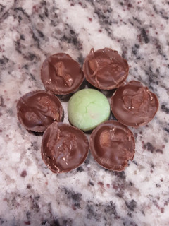 A picture of World's Best Peanut Butter cups.