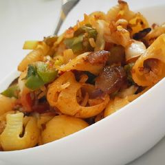 A picture of Veg fried pasta rice.