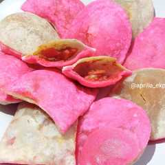 A picture of Cireng Merah Putih🇮🇩 Isi Kornet-Sosis Pedas.