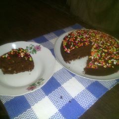 A picture of Dates & peanut cake.