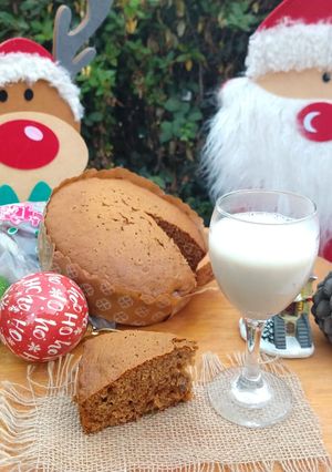 Una foto de Pan de Pascua 🎄esponjoso y húmedo!