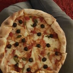A picture of Kiwani's Italian Pizza.