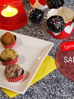 Una foto de Trufas y cake pops de Oreo: Especial San Valentín