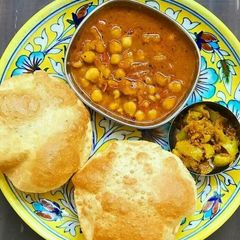 Puri with white chole A picture of Puri with white chole.
