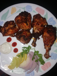 தந்தூரி சிக்கன்(tandoori chicken recipe in tamil) செய்முறை முக்கிய புகைப்படம்