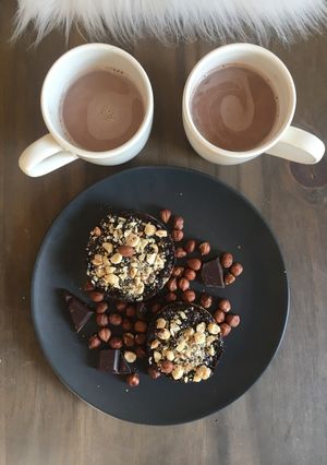 Une photo de Tartelette Cru Cacao / Noisettes