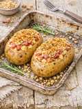 Patate ripiene croccanti al forno