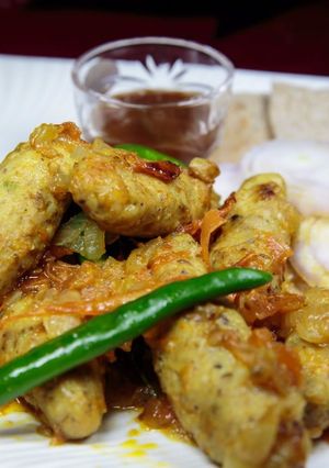 A picture of Chicken Dum Kabab.