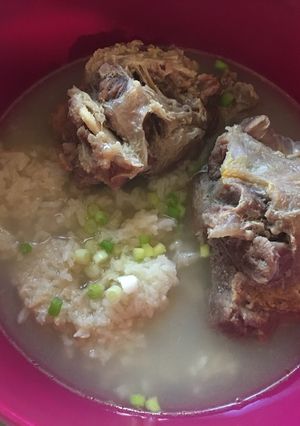 Hình của món Canh đuôi bò (꼬리금탕).