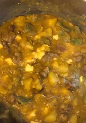 Una foto de Picante de habas con mollejas de pollo
