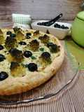 Torta rustica con broccoli e olive