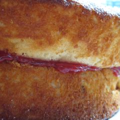 A picture of Lemon Yogurt Cake.