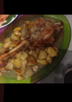 Una foto de Paletilla de cordero al horno