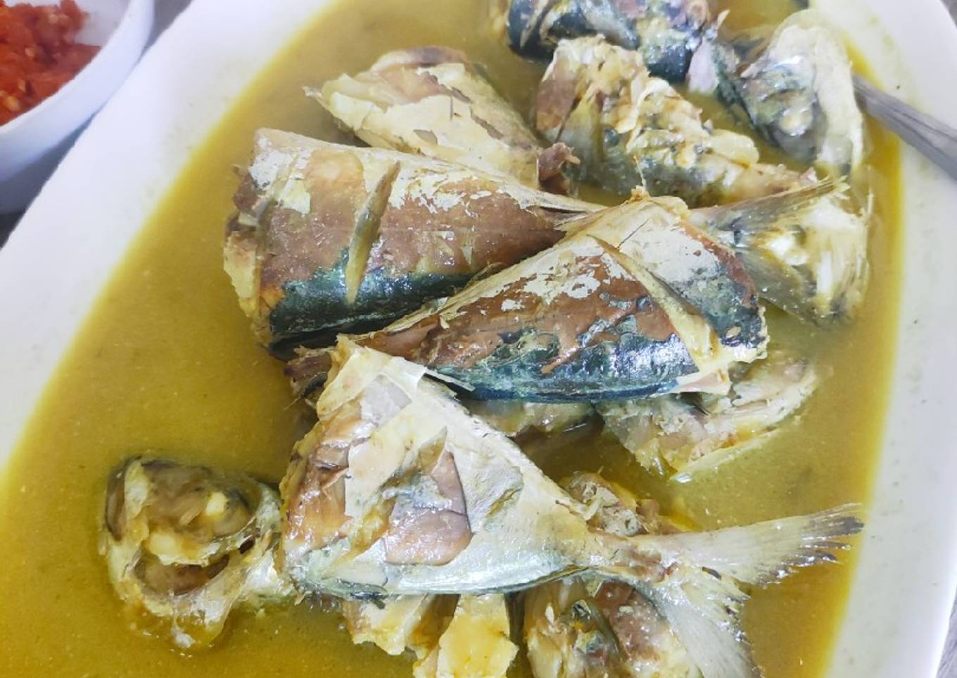 Ikan kuah bumbu kuning