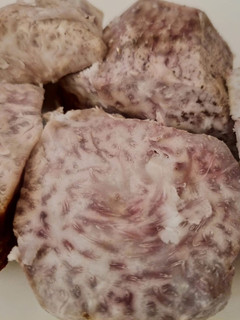 A picture of Boiled arrowroots.