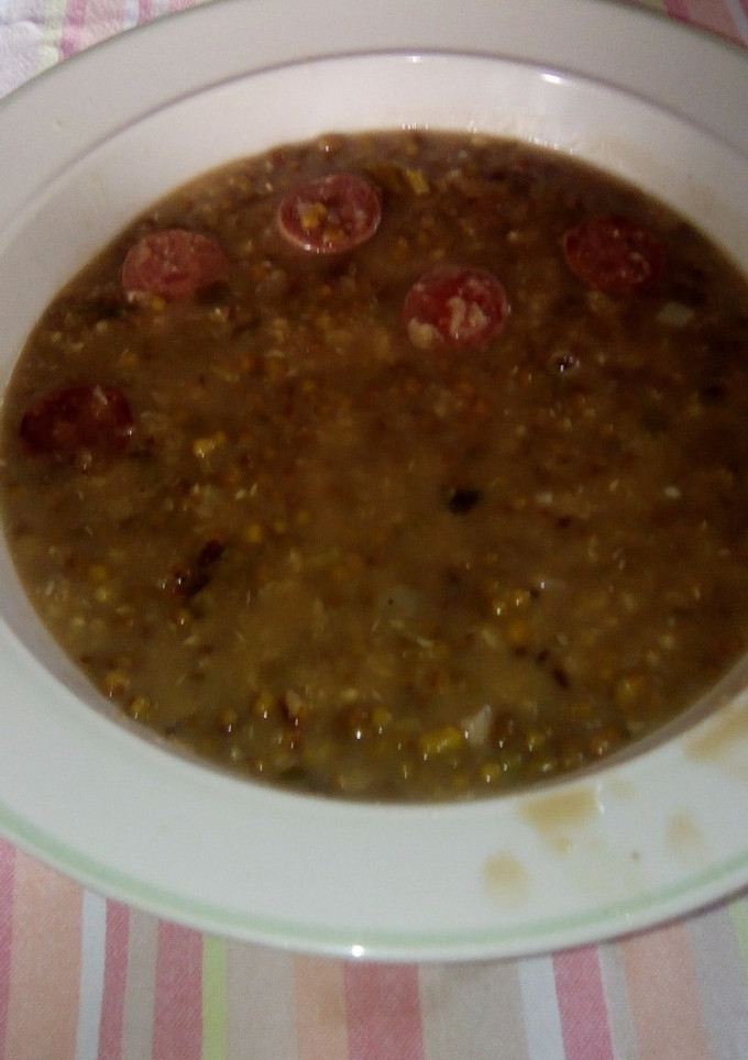 Una foto de Frijoles chinos con chorizo canario