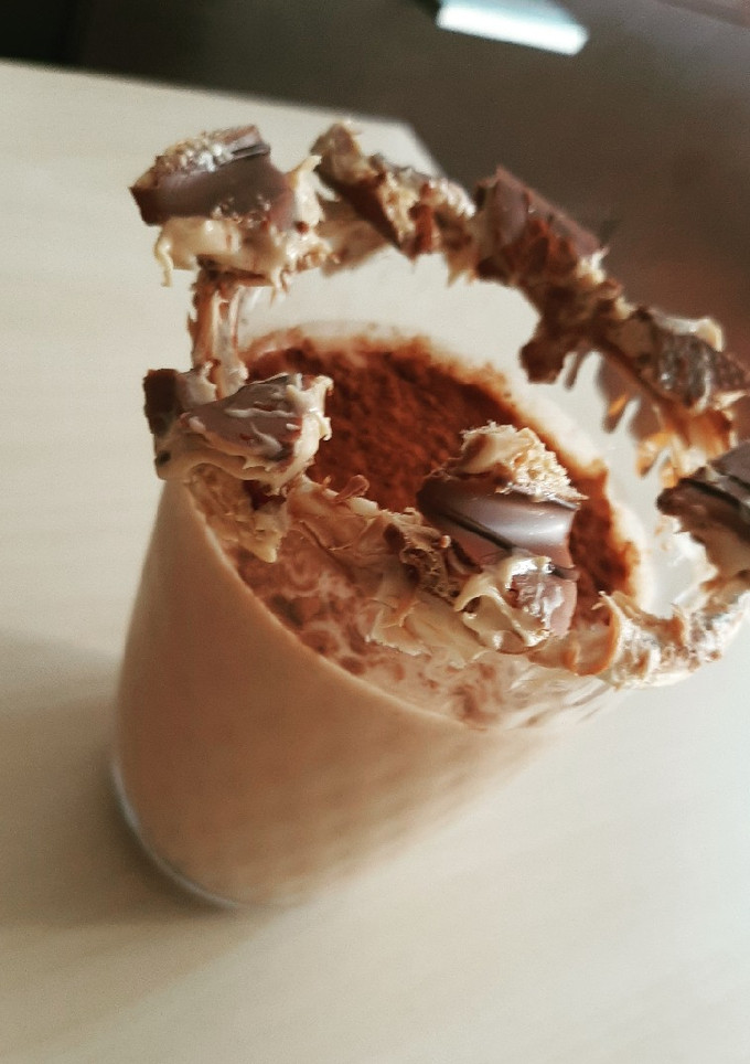 Una foto de Batido de kinder bueno y helado