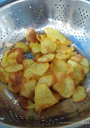 عکسی از دستور چیپس خانگی