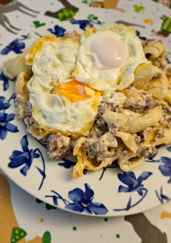 Una foto de Pasta lumaconi con nata, ternera y bacon