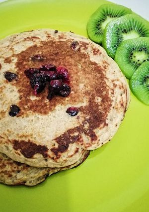 Una foto de Panqueque de avena y plátano apto aplv