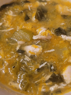 Una foto de Sopita de pollo y verduras fácil