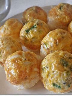 蔥蛋魩仔魚烤飯團 的食譜成品照片