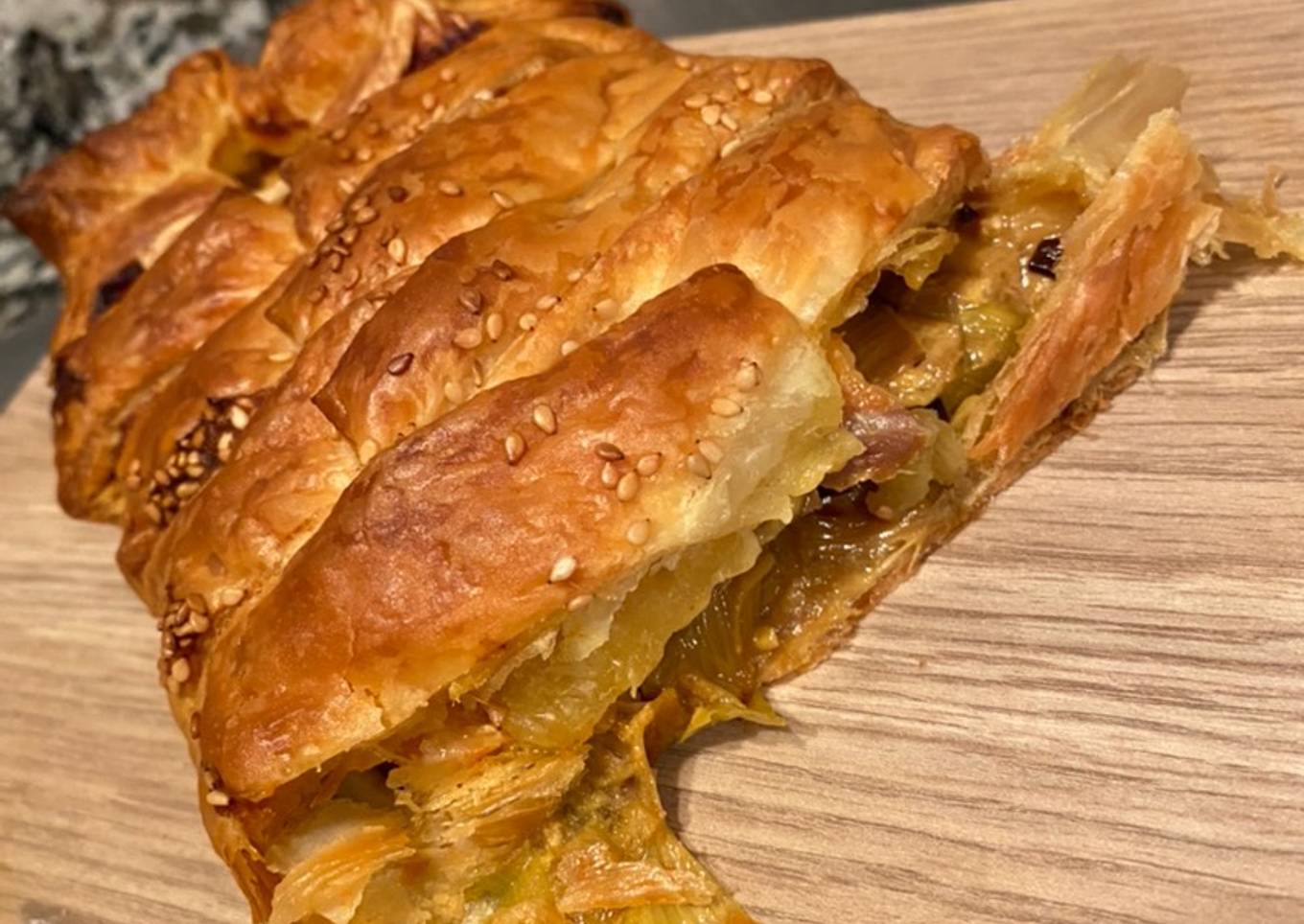 Tresse feuilletée saumon poireau