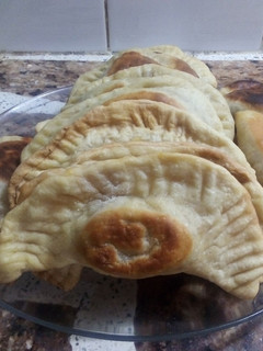 Una foto de Empanadas de atún 🥟