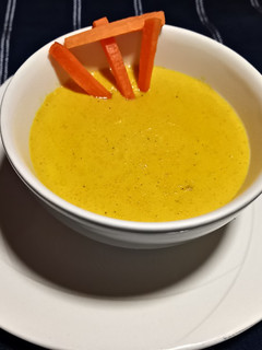 Una foto de Crema de zanahoria, a base de salsa bechamel
