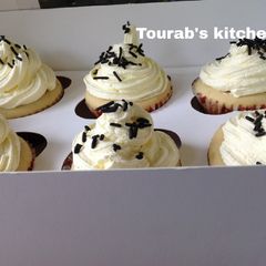A picture of Simple Butter icing.