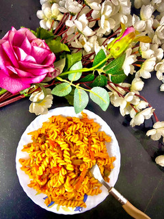 पास्ता (pasta recipe in Hindi) रेसिपी मुख्य फोटो
