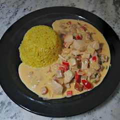 Una foto de Strogonoff de pollo (paso a paso con fotos)