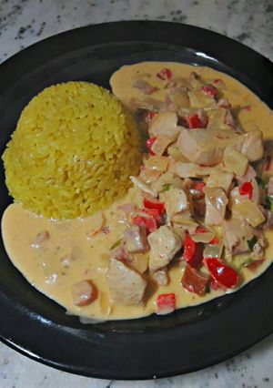 Una foto de Strogonoff de pollo (paso a paso con fotos)
