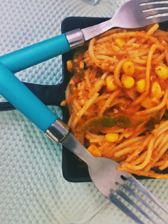 स्पेगेटी(Spaghetti recipe in hindi) रेसिपी मुख्य फोटो