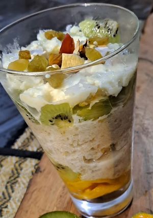 रवा पुडिंग वीं फ्रूट्स रेसिपी मुख्य फोटो